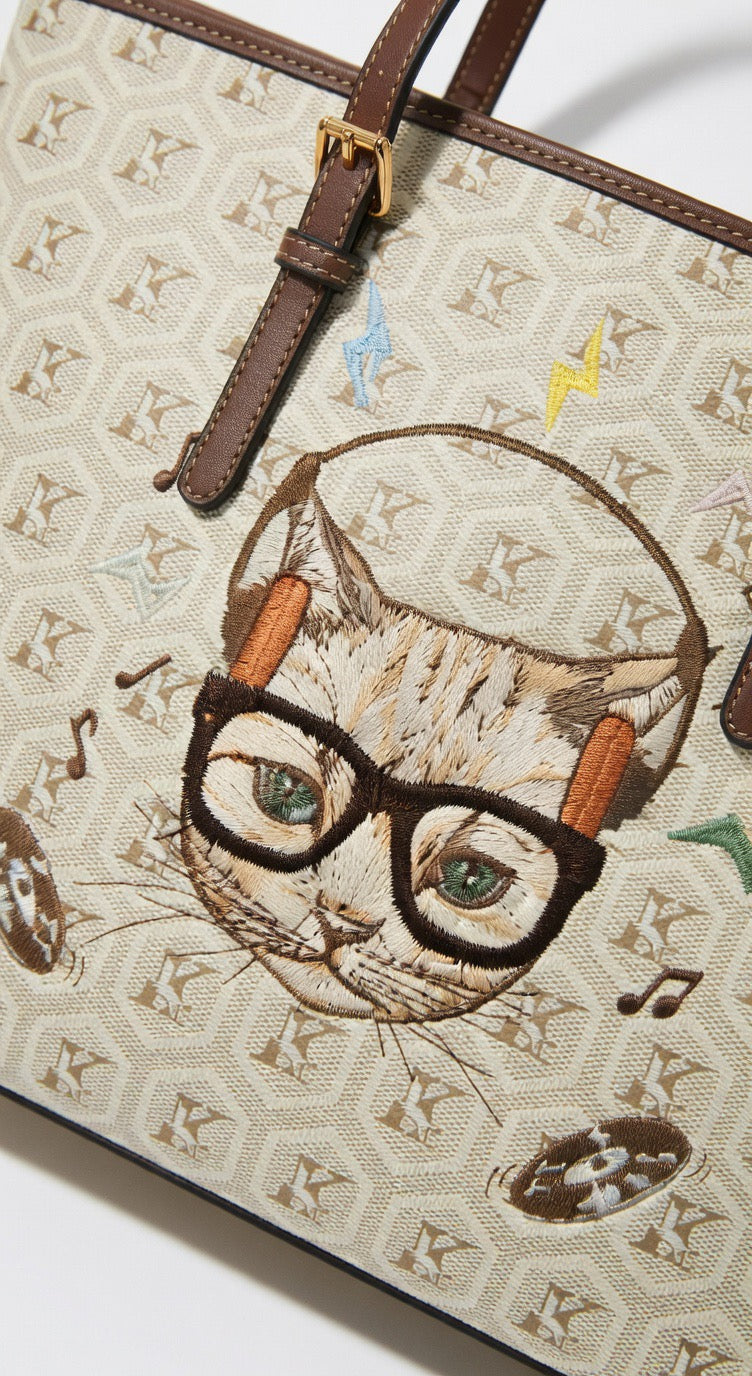 ba-437 Carry Your Vibe. Let Your Style Speak. 🎧🐱