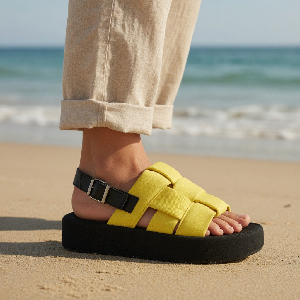 L-37 Vibe Strap Sandals